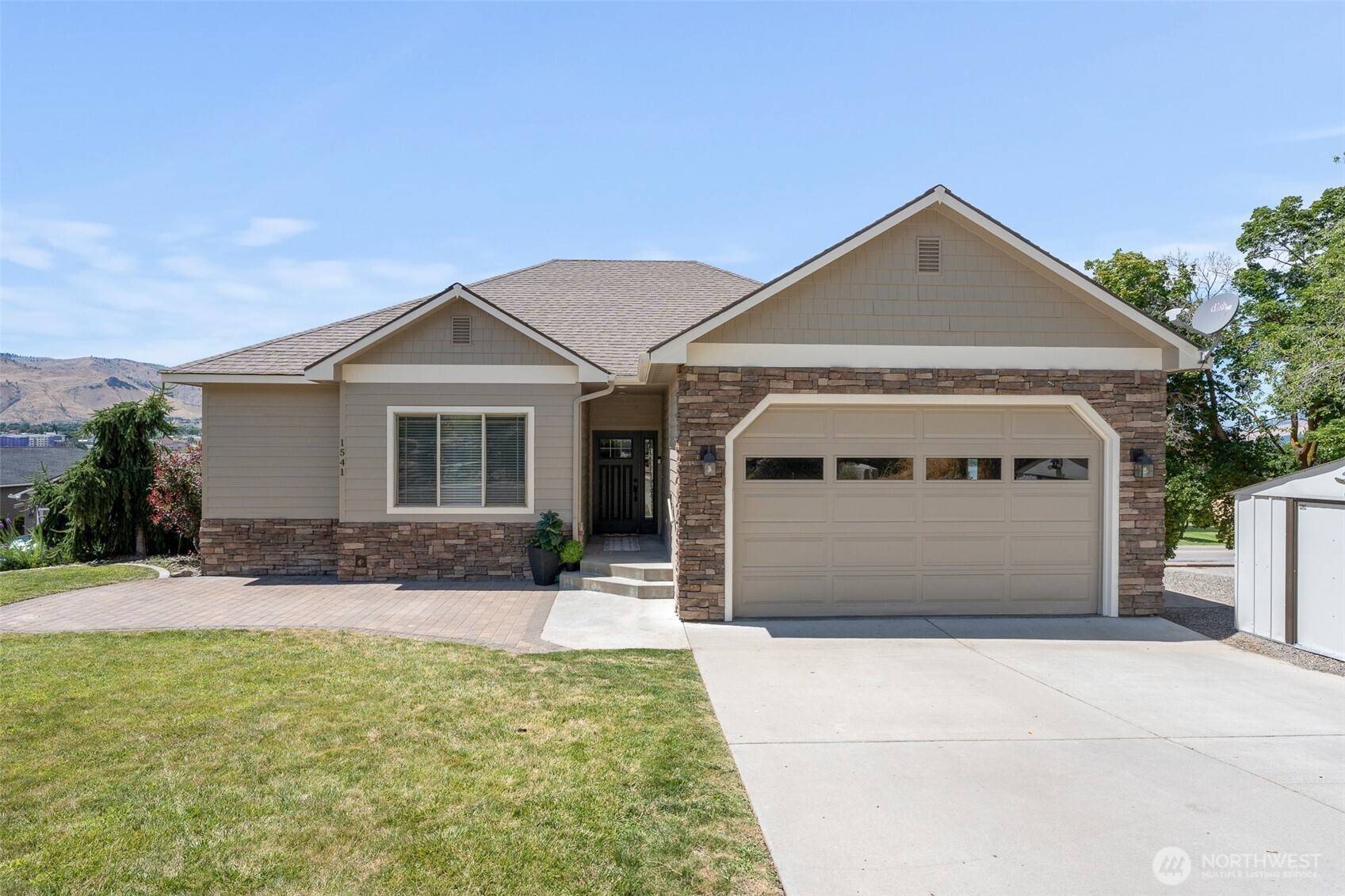 1541 N Anne AVE, East Wenatchee, WA 98802