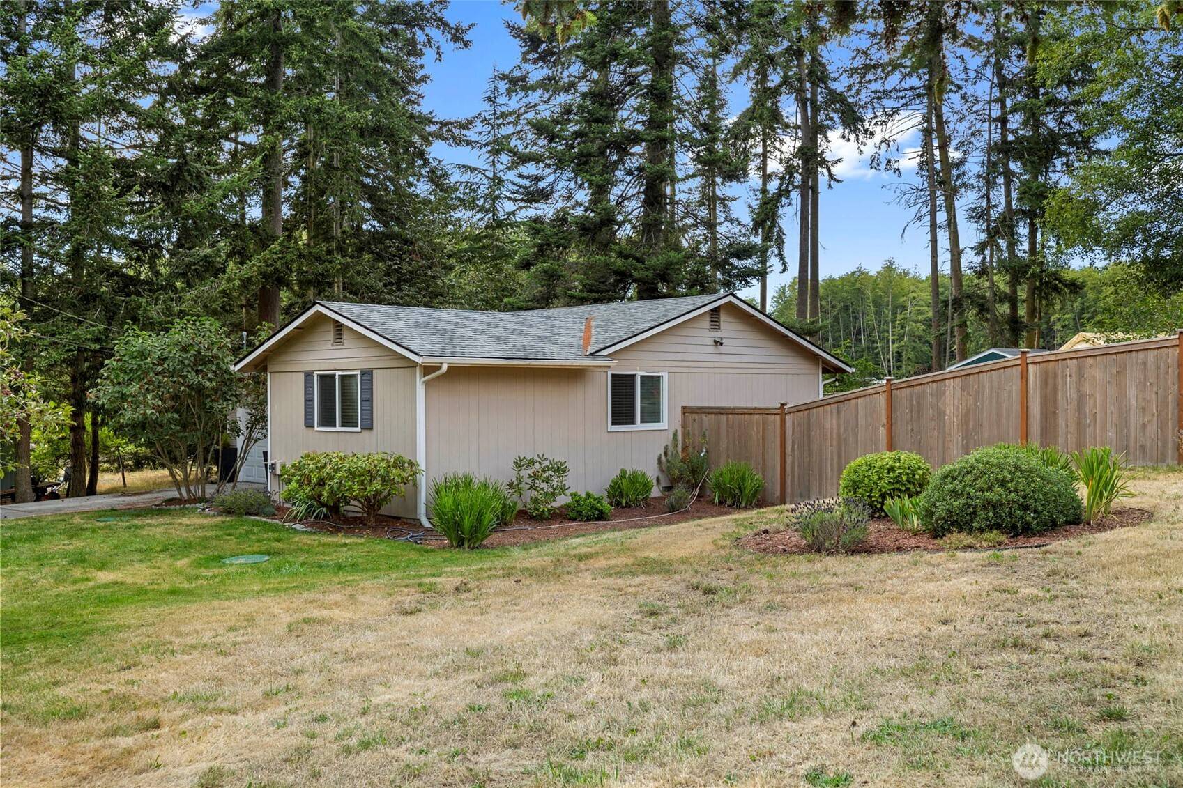 1251 Russell DR, Coupeville, WA 98239