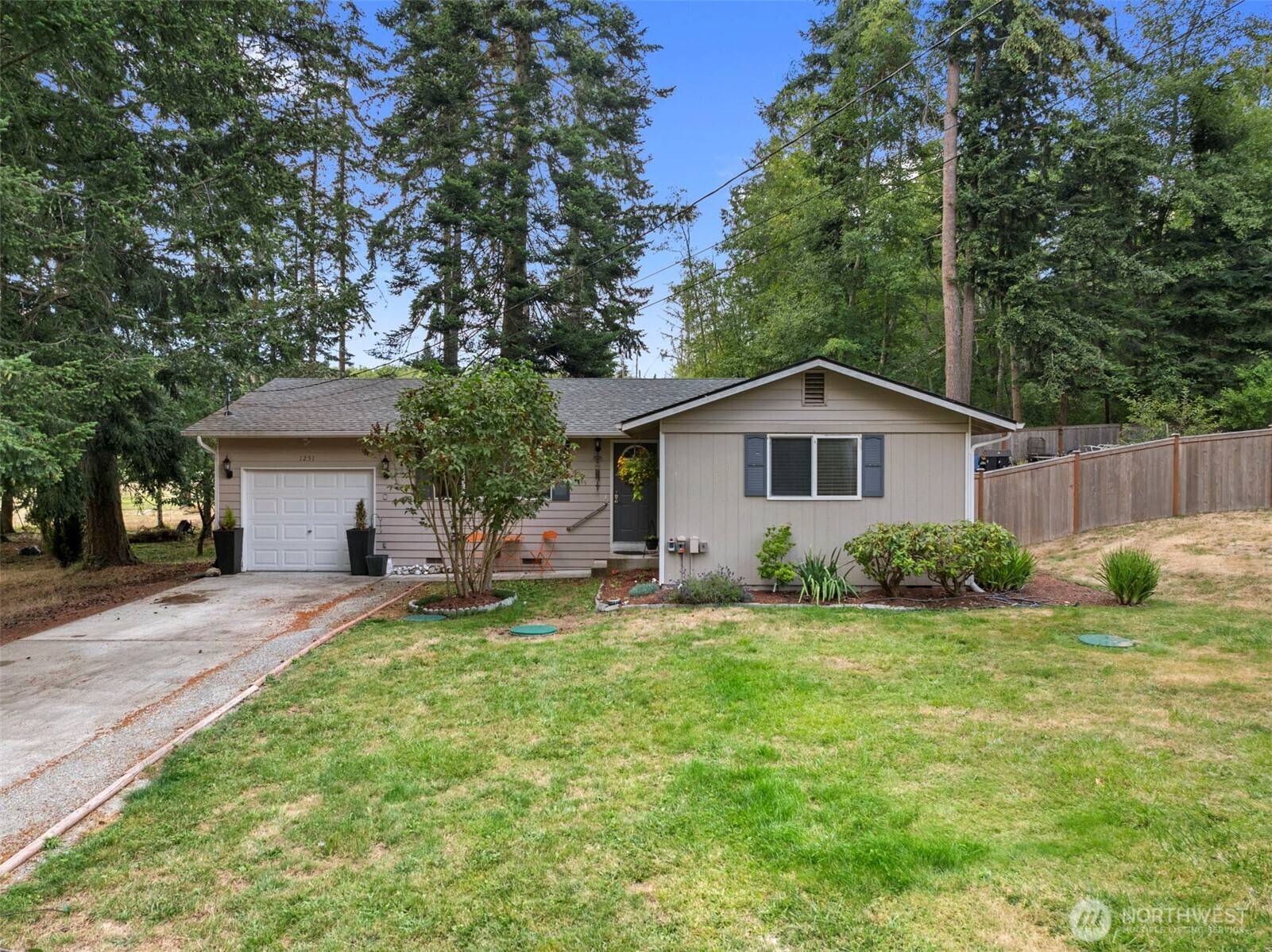 1251 Russell DR, Coupeville, WA 98239