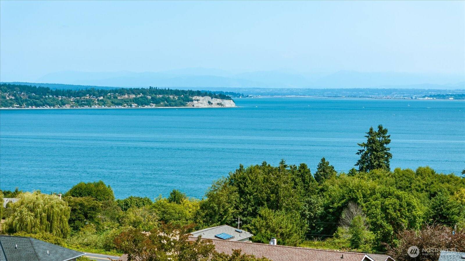 4633 Tanner View DR, Clinton, WA 98236