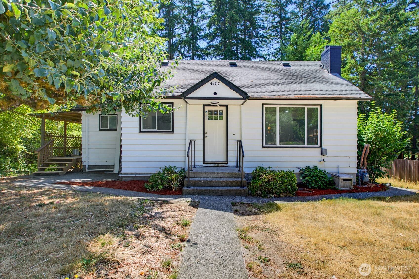 4107 Madrona DR SE, Port Orchard, WA 98366