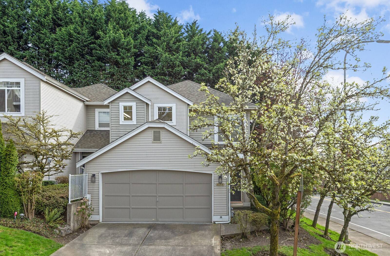 401 S 51st CT, Renton, WA 98055