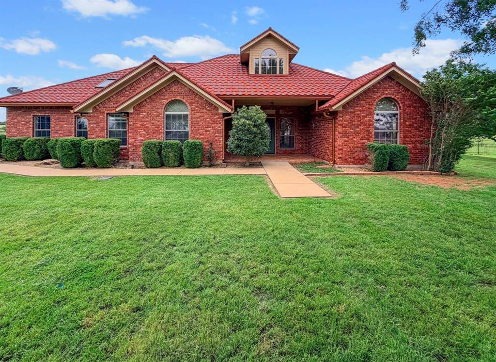 594 NE Valley View RD, Lawton, OK 73507