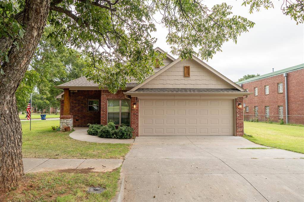401 E Robert S Kerr BLVD, Wynnewood, OK 73098