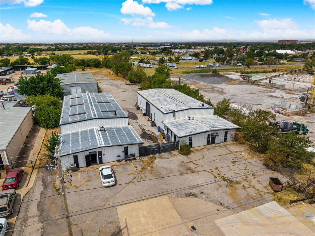 1701 SW Sheridan RD #1701-1703, Lawton, OK 73505