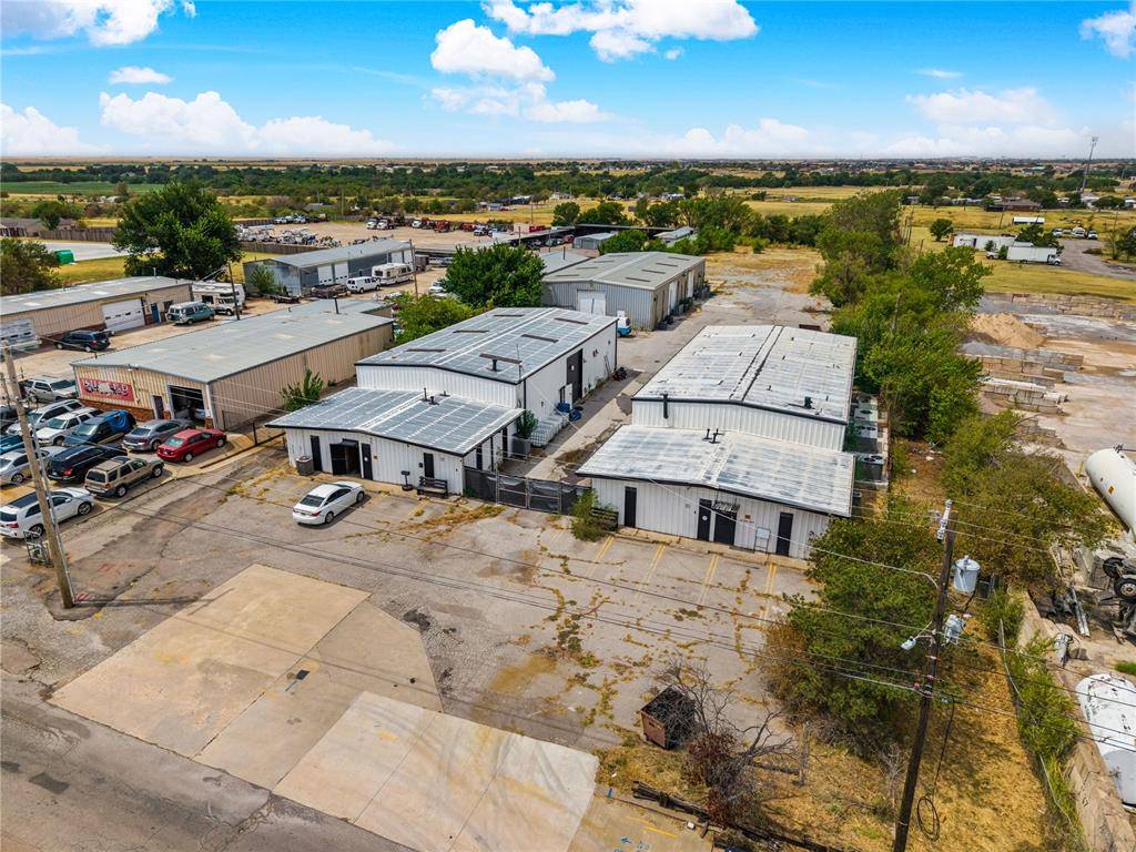 1701 SW Sheridan RD #1701-1703, Lawton, OK 73505