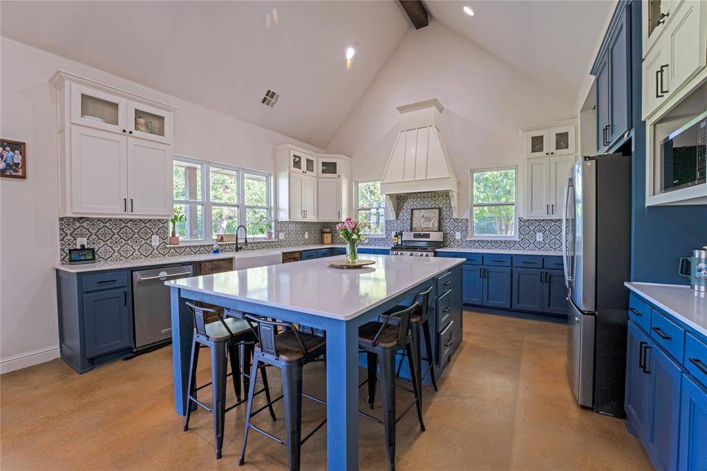 124 Kevin LN, Tuttle, OK 73089