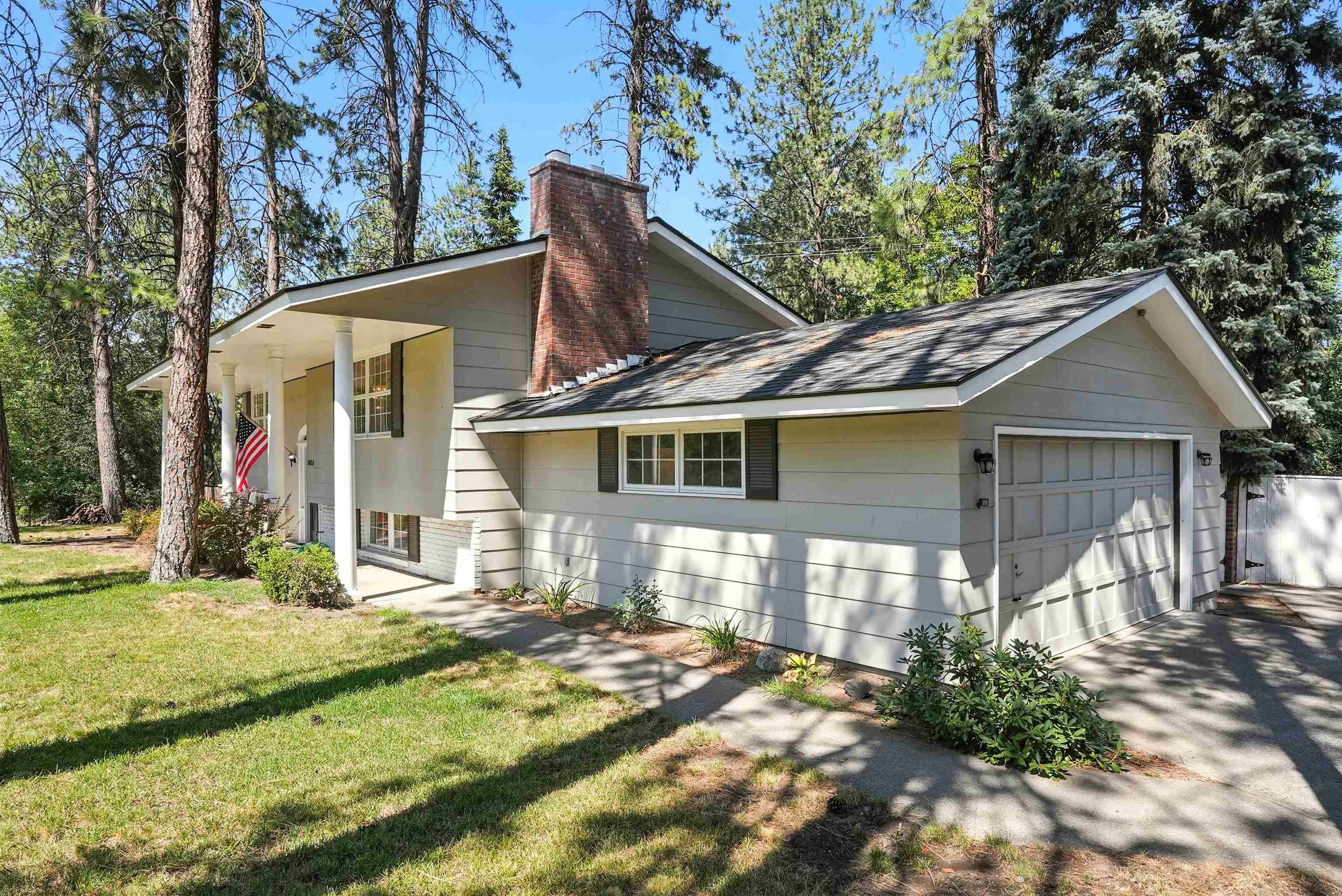 1026 W Woodway Ave, Spokane, WA 99218
