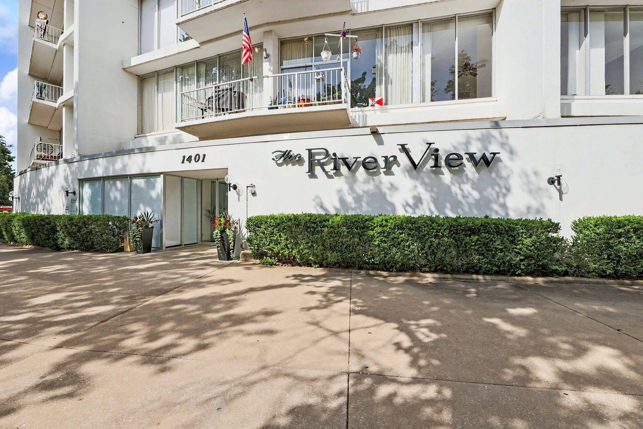 1401 W River Blvd., Wichita, KS 67203