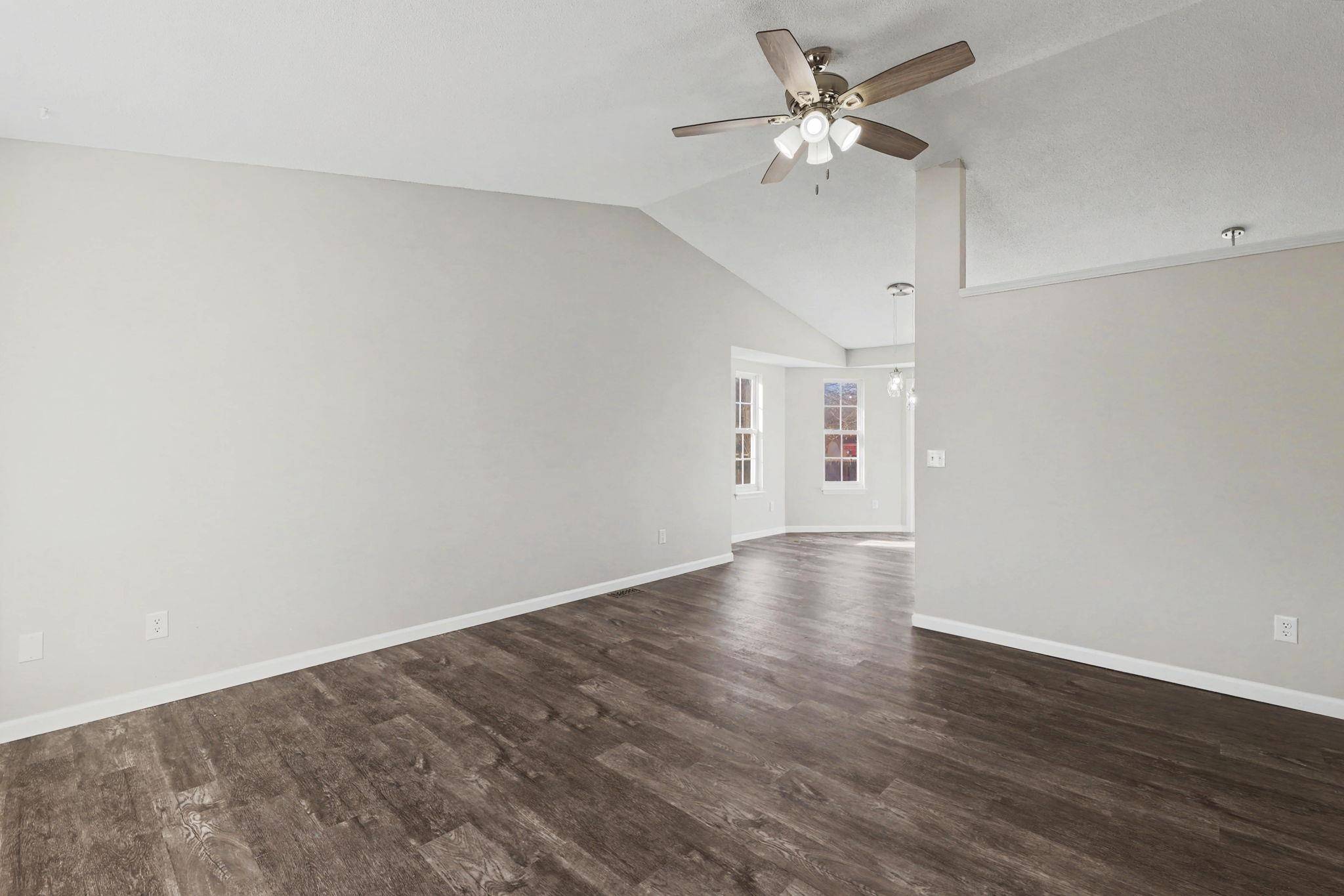 1813 N Pine Grove St, Wichita, KS 67212