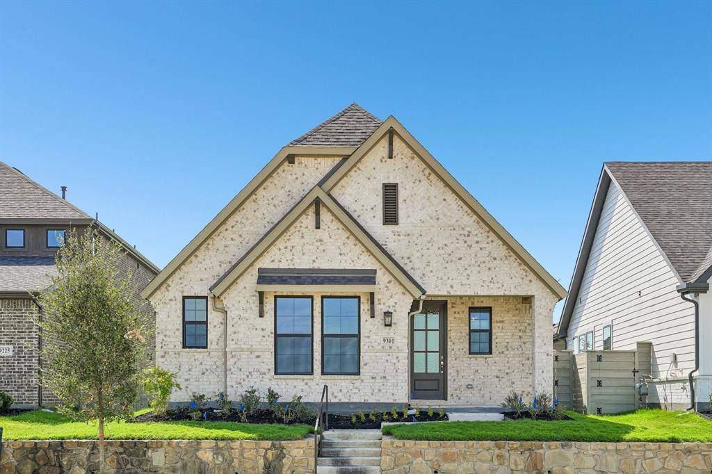 9301 Rolling Meadow Way, Denton, TX 76207
