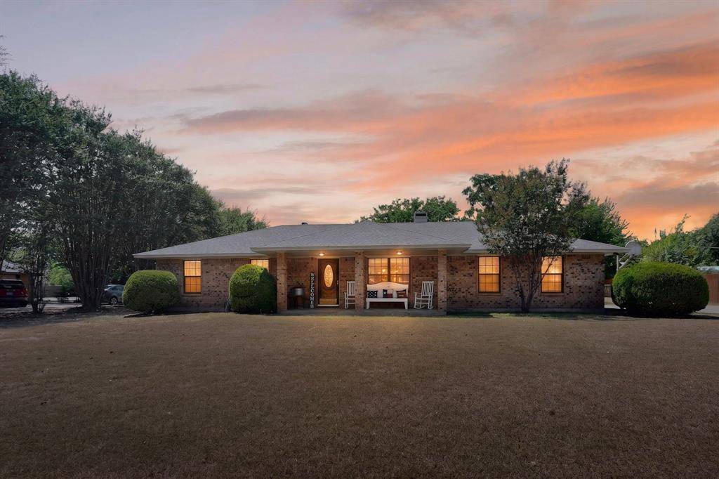 105 Prairie Creek Road, Red Oak, TX 75154