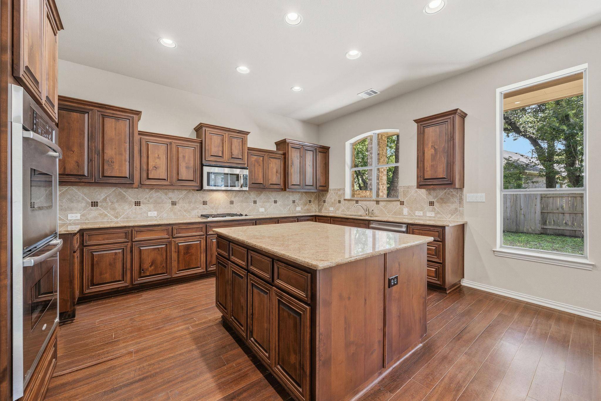 205 Crosswind CT, Cedar Park, TX 78613