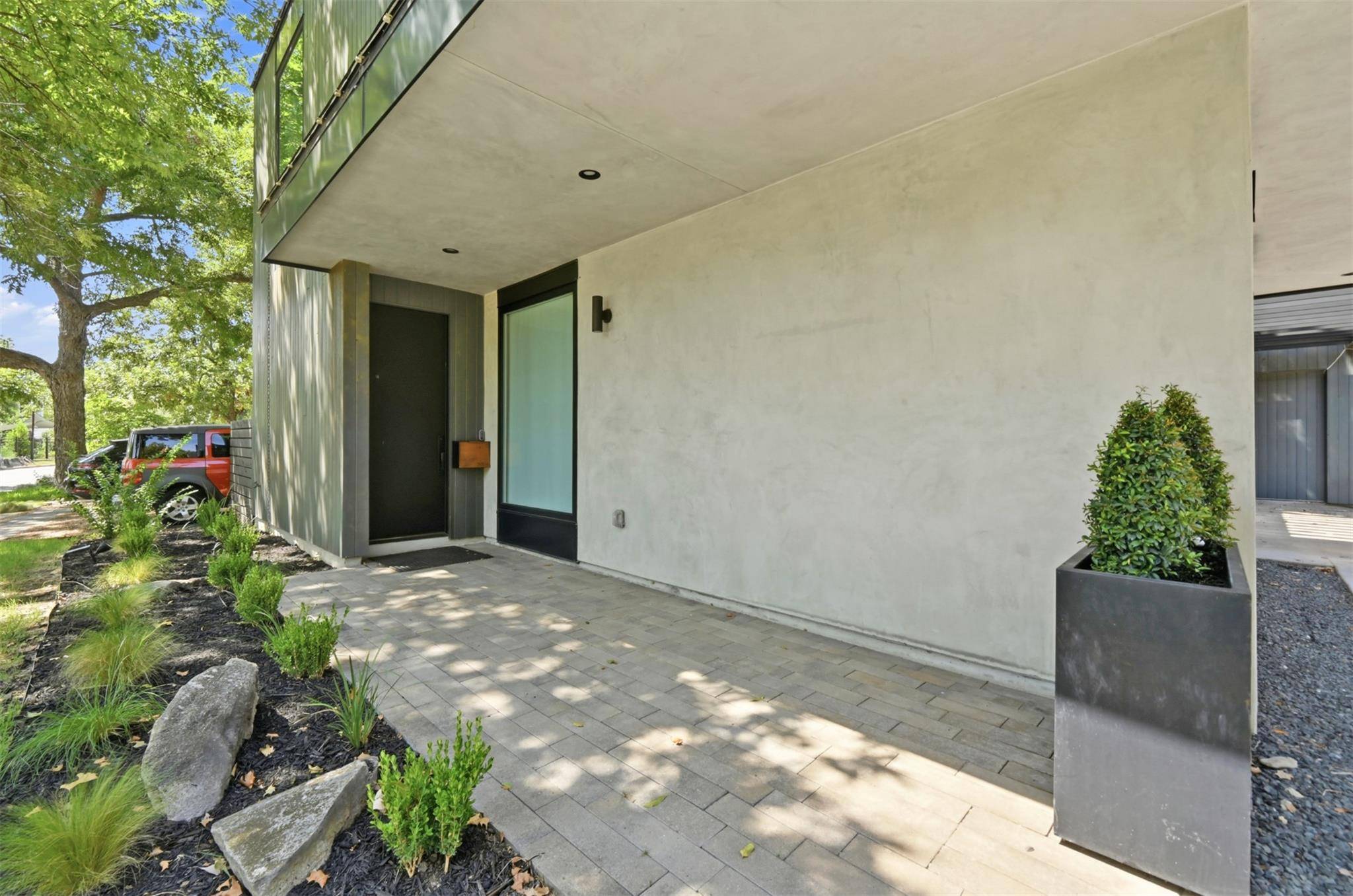 3004 Fontana DR, Austin, TX 78704