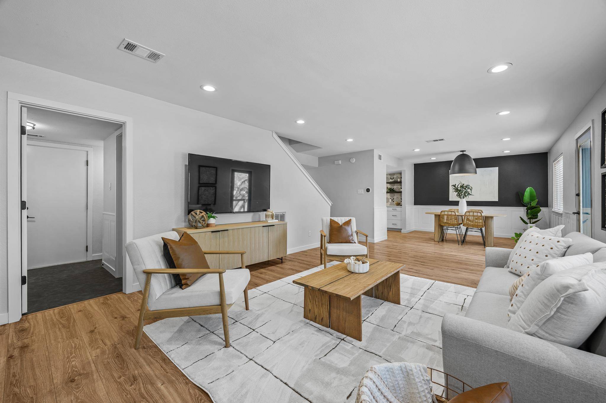 7819 Palacios DR, Austin, TX 78749