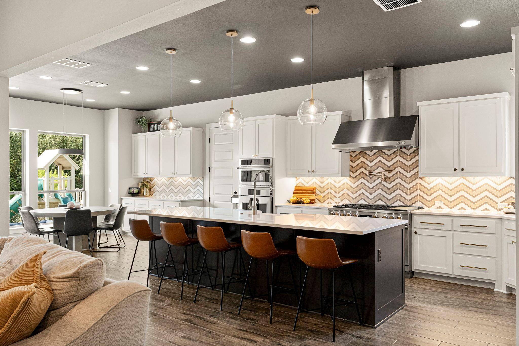 443 Two Creeks LN, Austin, TX 78737
