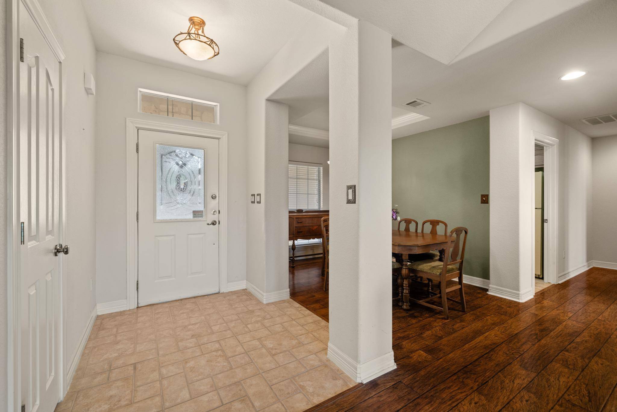 20406 WHITEROCK DR, Lago Vista, TX 78645