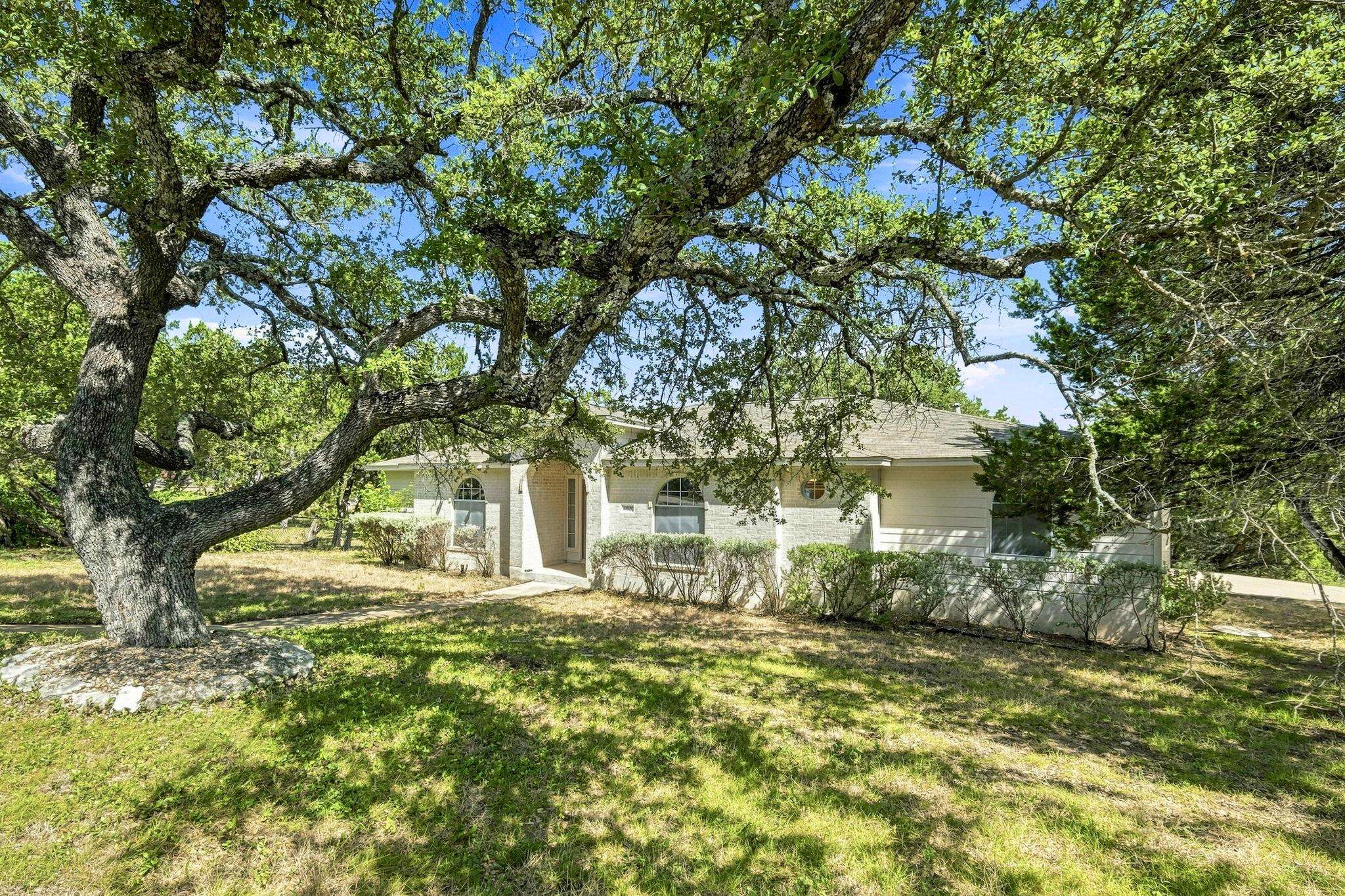 21500 Sierra TRL, Lago Vista, TX 78645