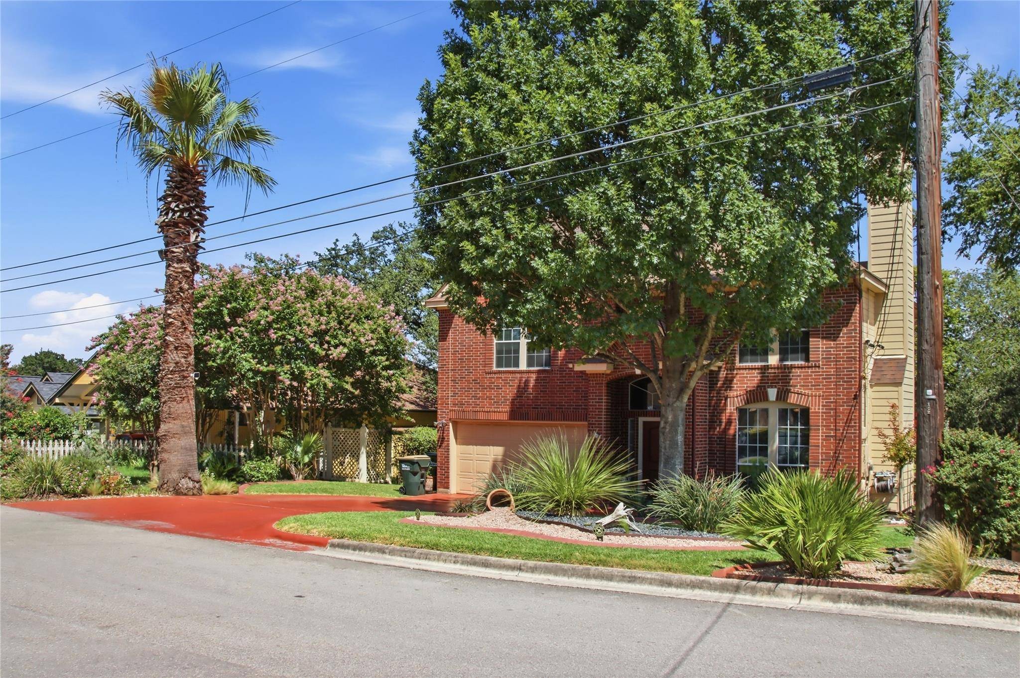 102 Elm Hill CT, San Marcos, TX 78666