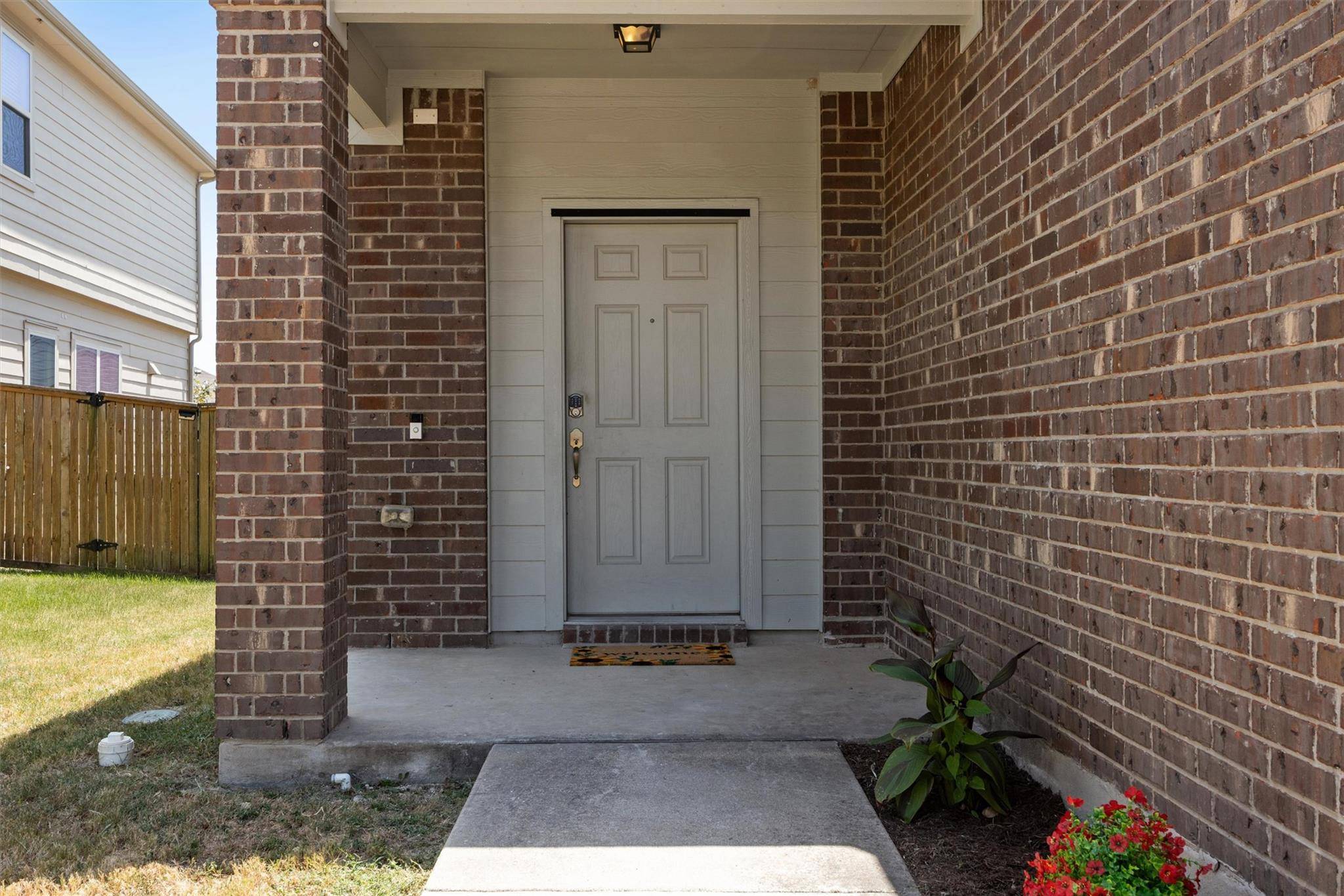 400 Circle WAY, Jarrell, TX 76537