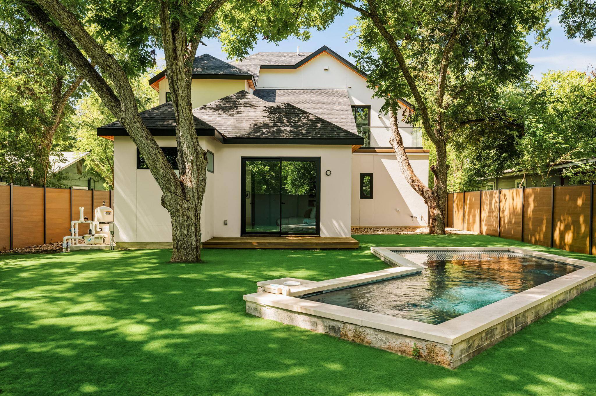 3210 Thompson ST, Austin, TX 78702