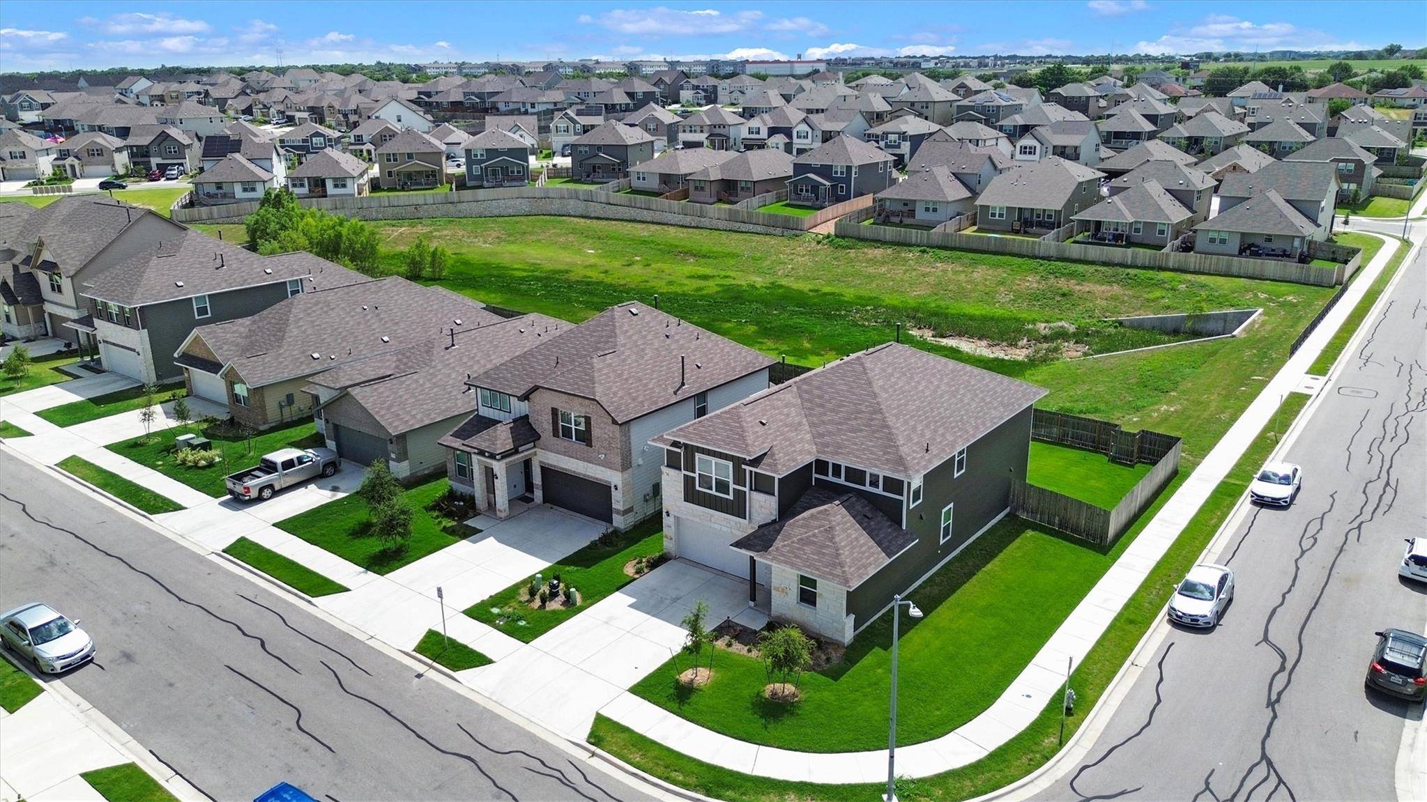 722 Palo Brea LOOP, Hutto, TX 78634