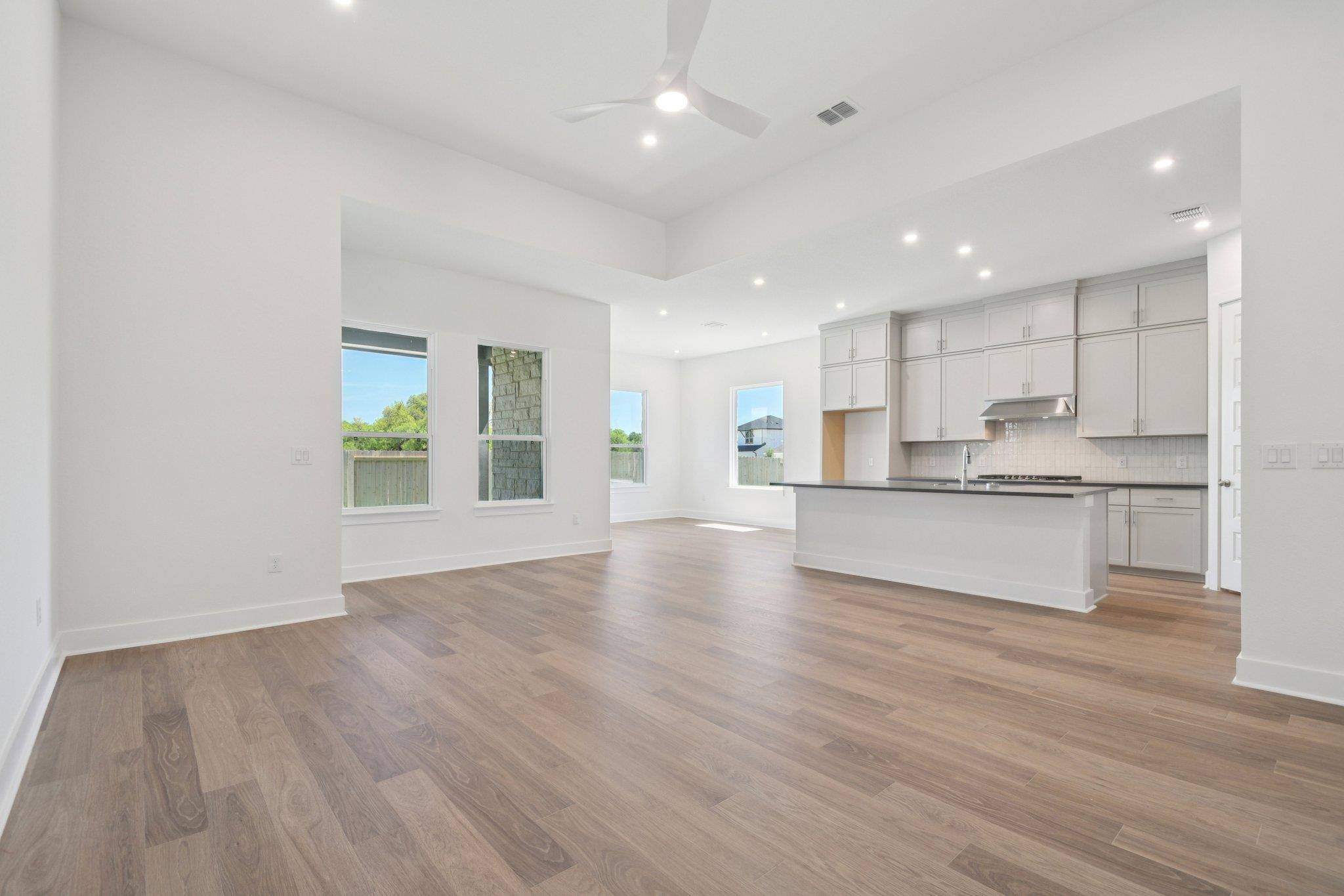 110 Comfort DR, Buda, TX 78610