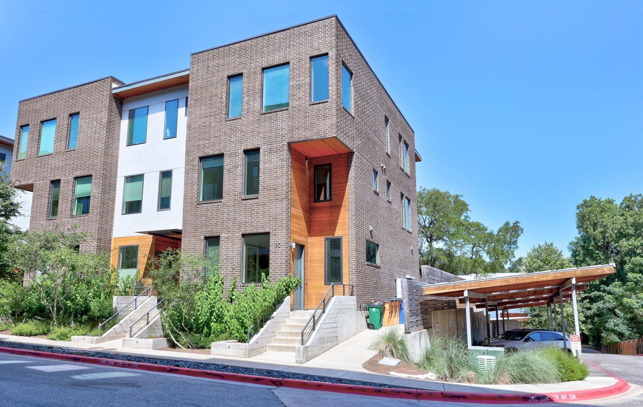 900 S 2nd ST #30, Austin, TX 78704