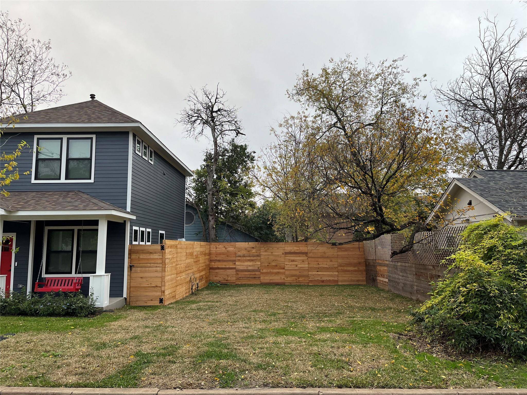 712 Harris Ave #2, Austin, TX 78705
