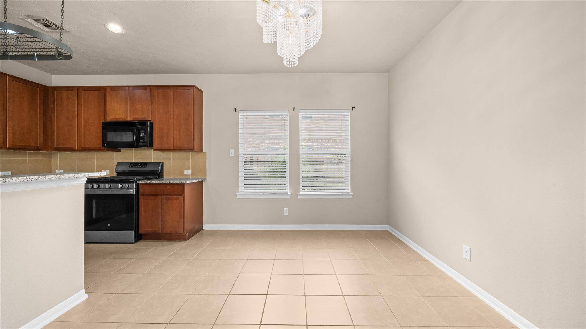 2237 Onyx CT, Texas City, TX 77591