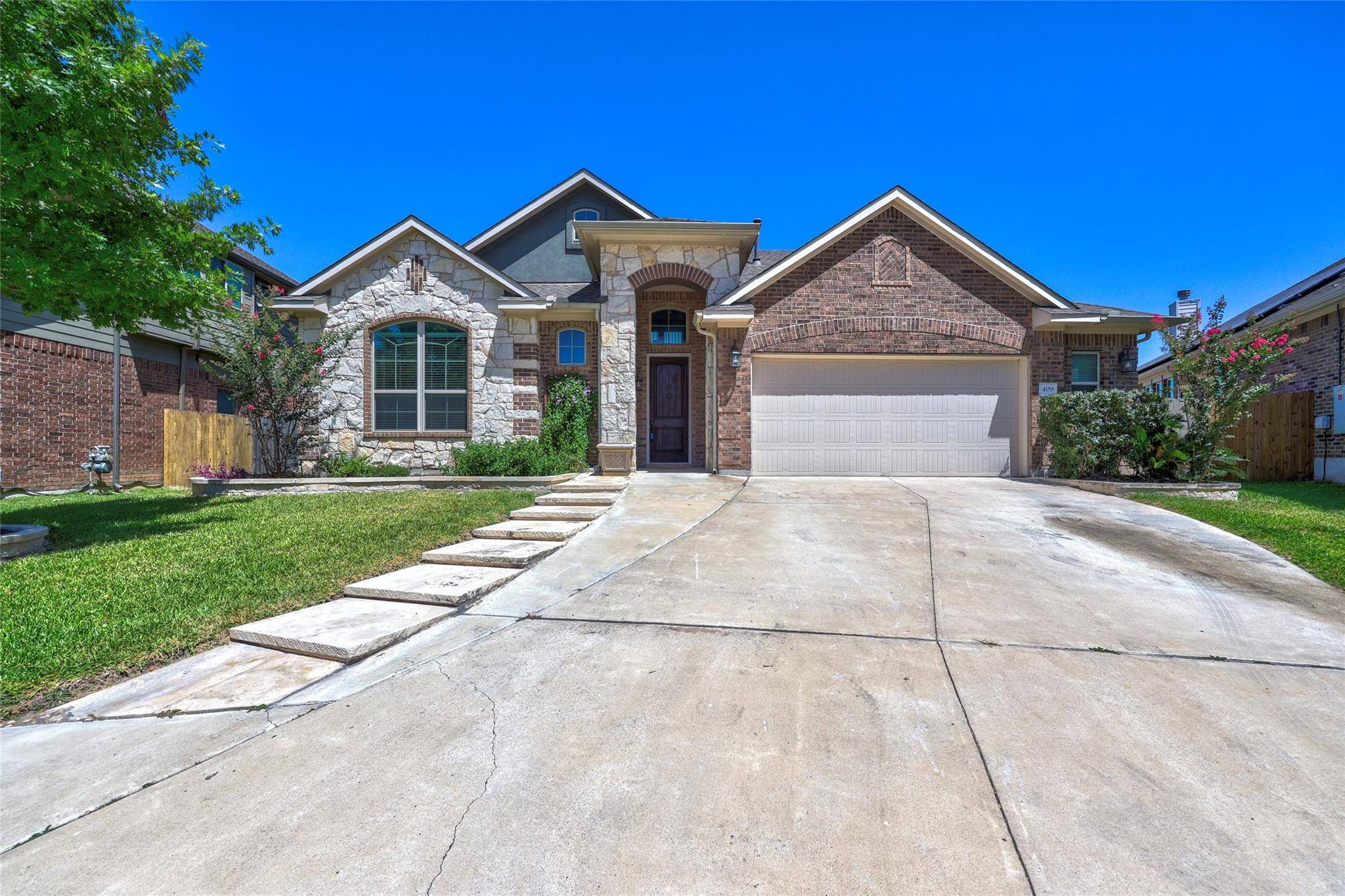 409 Betony LOOP, Buda, TX 78610