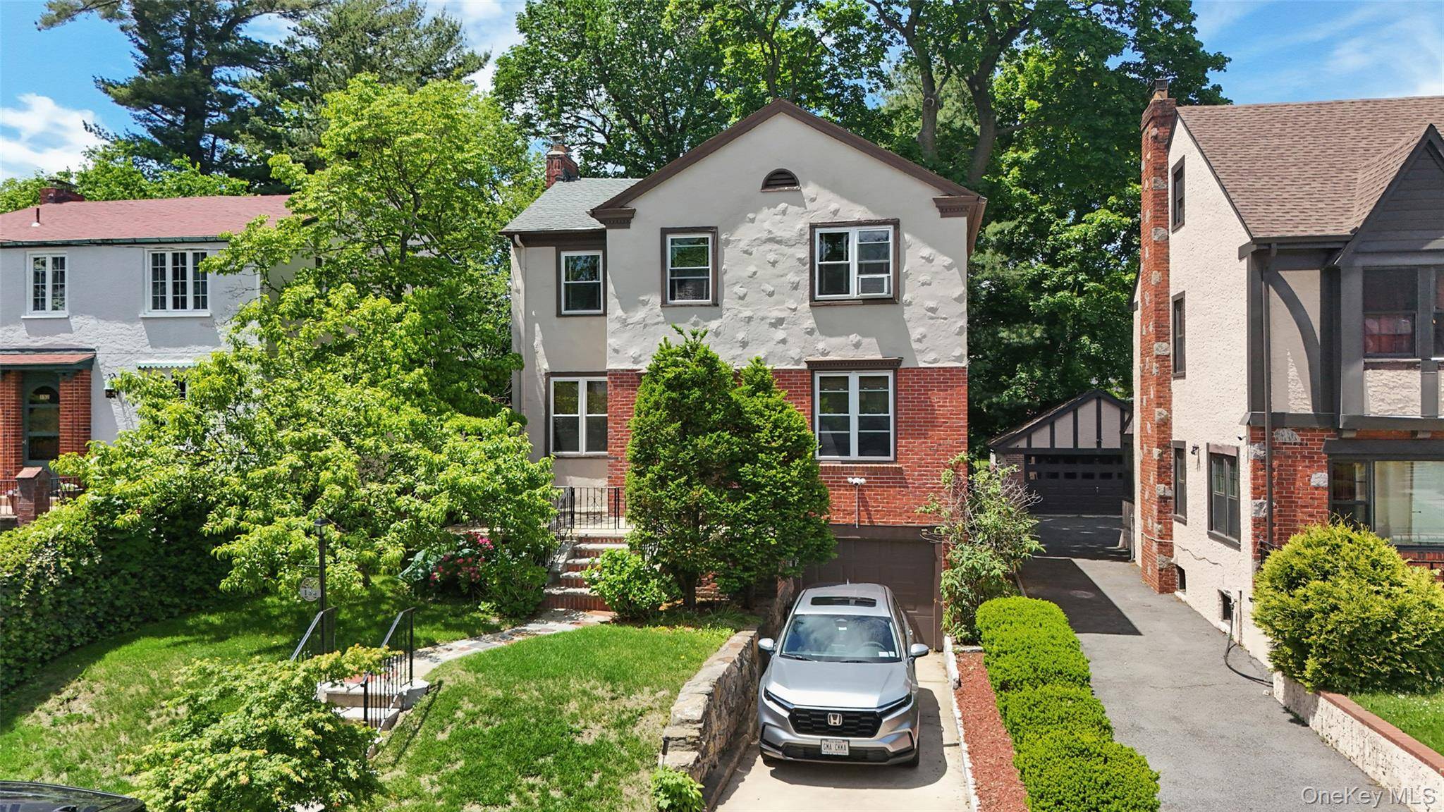 156 Forster AVE, Fleetwood, NY 10552