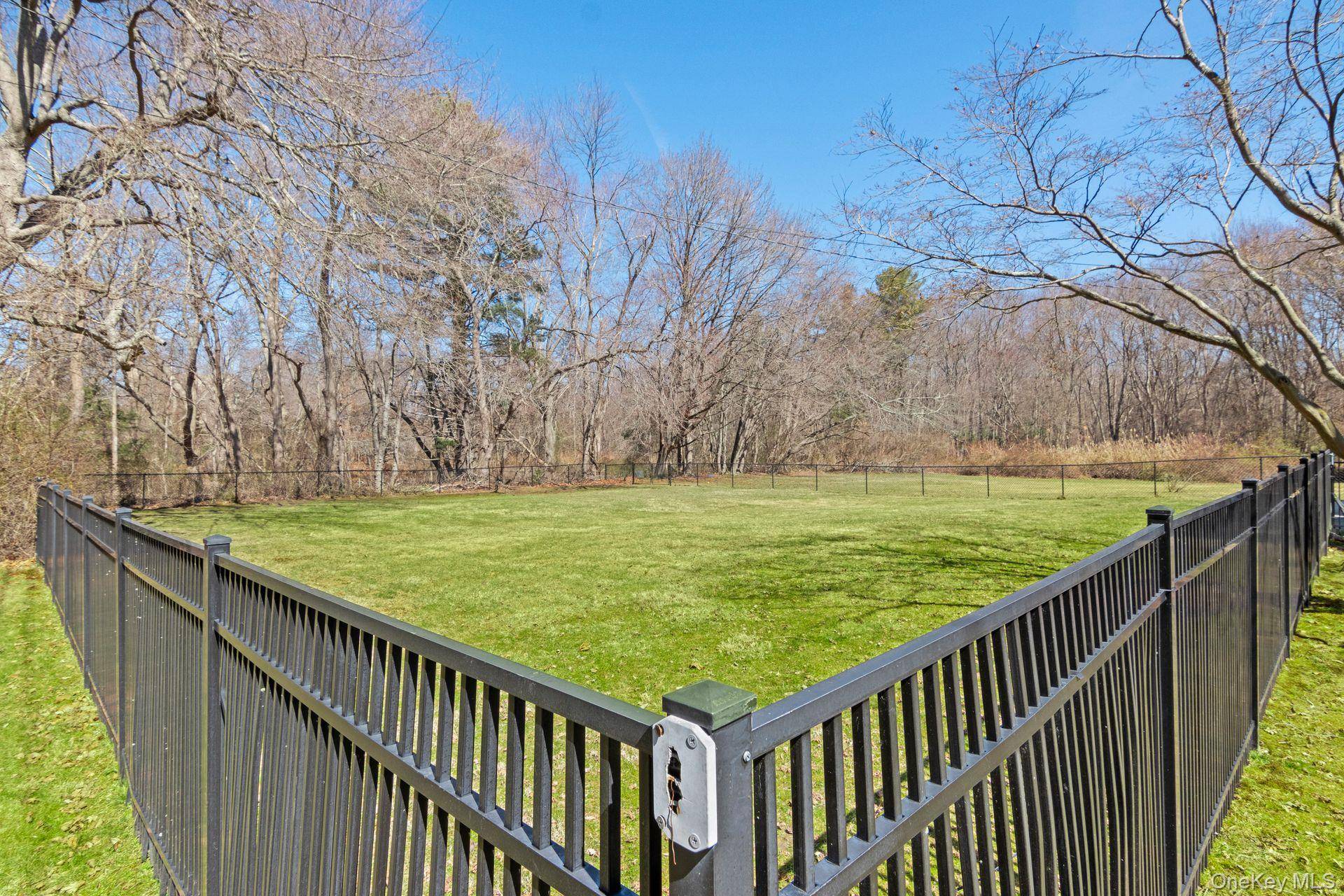 43 Harrison AVE, Hauppauge, NY 11788