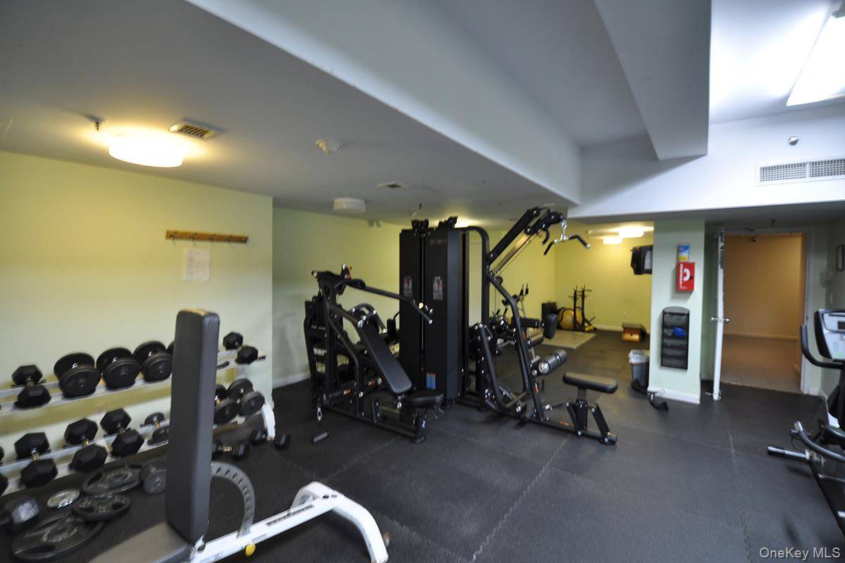 55 McKinley #D1-13, White Plains, NY 10606