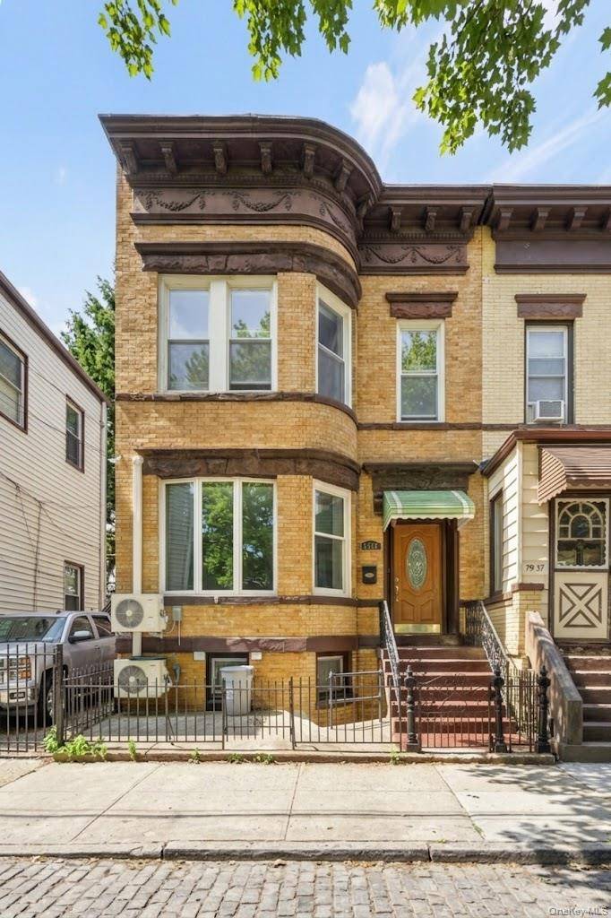 79-35 77th AVE, Ridgewood, NY 11385