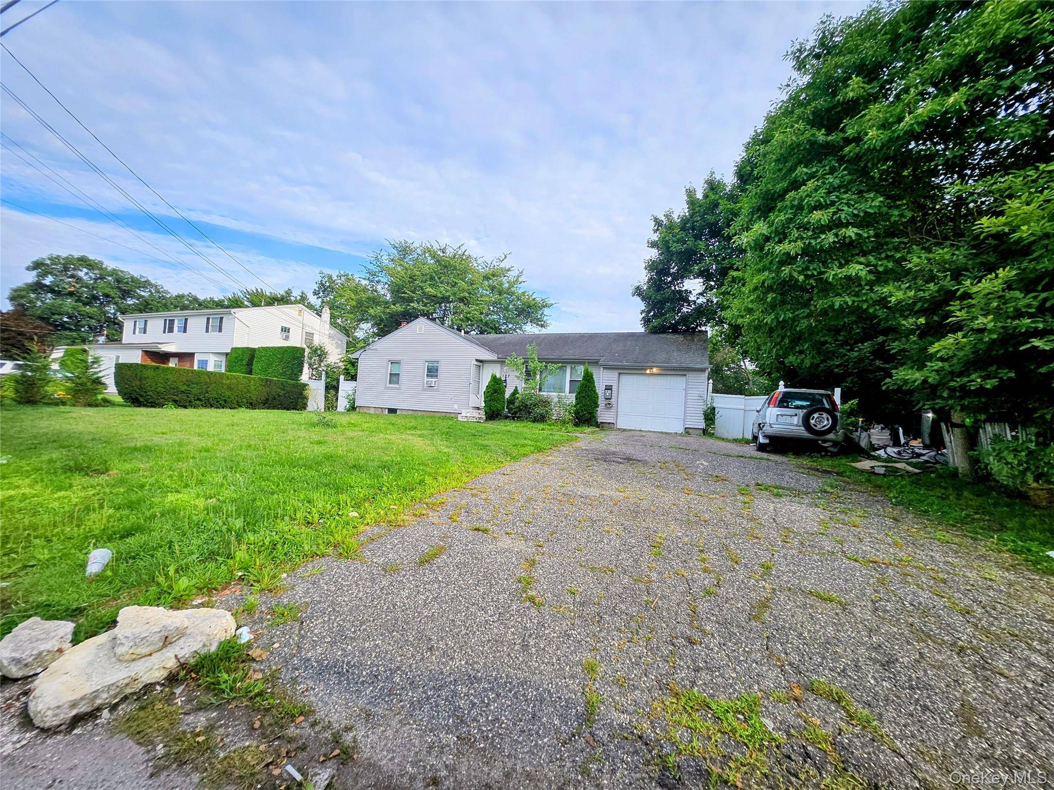 182 New York AVE, Bay Shore, NY 11706