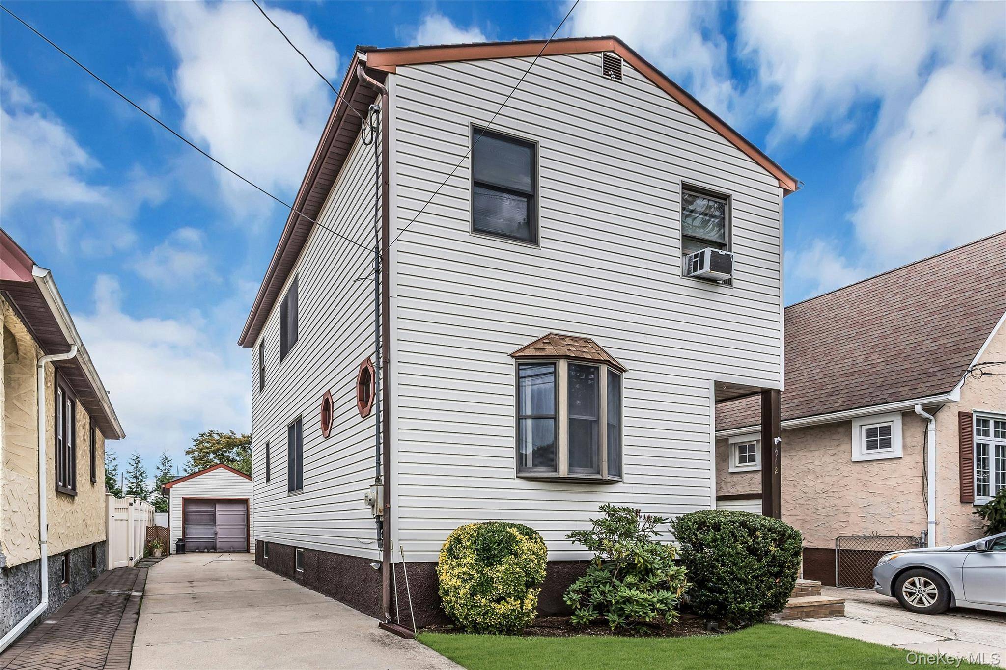 962 Gabriel AVE, Franklin Square, NY 11010