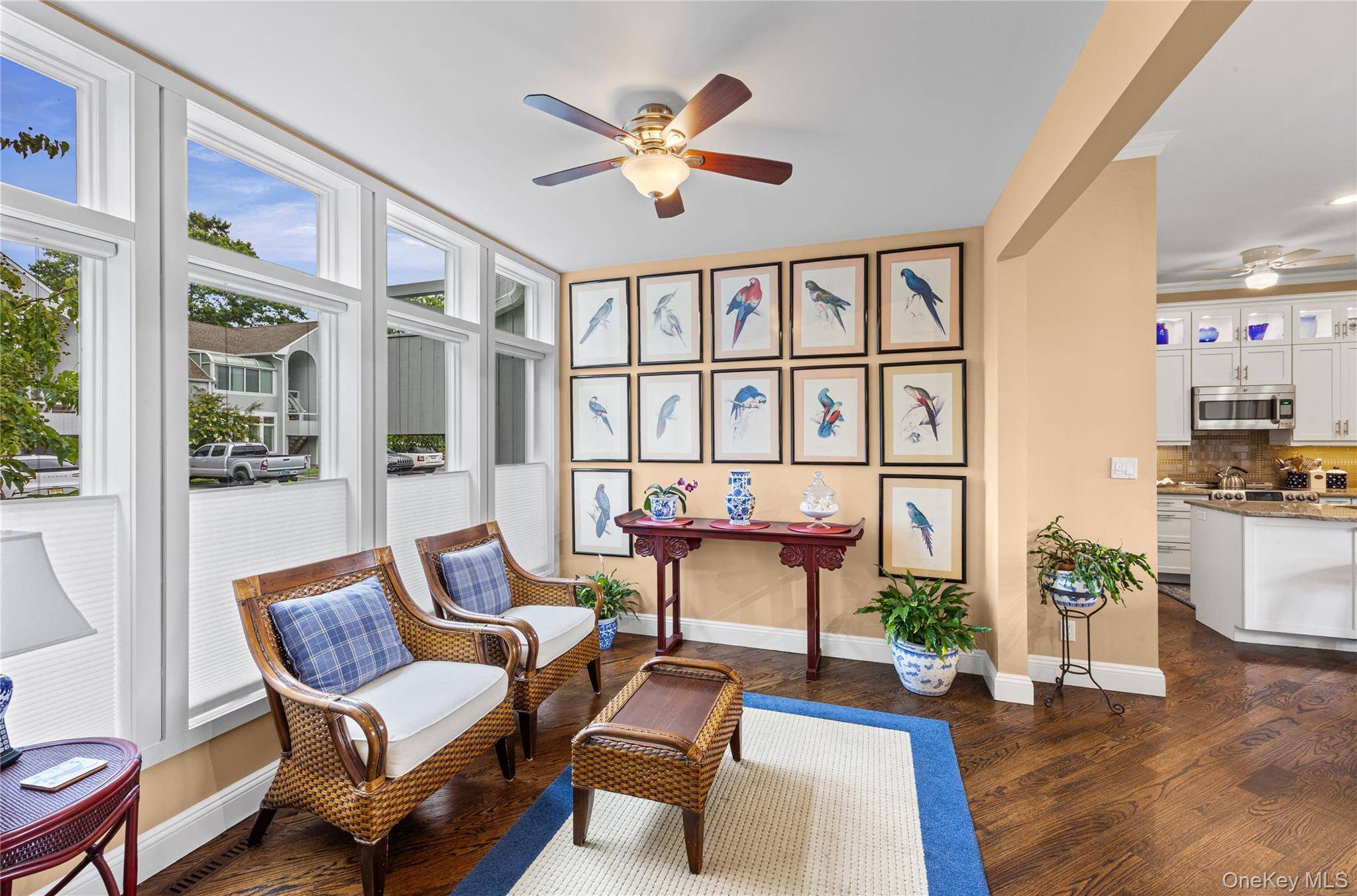 400 Noyack RD #E2, Southampton, NY 11968