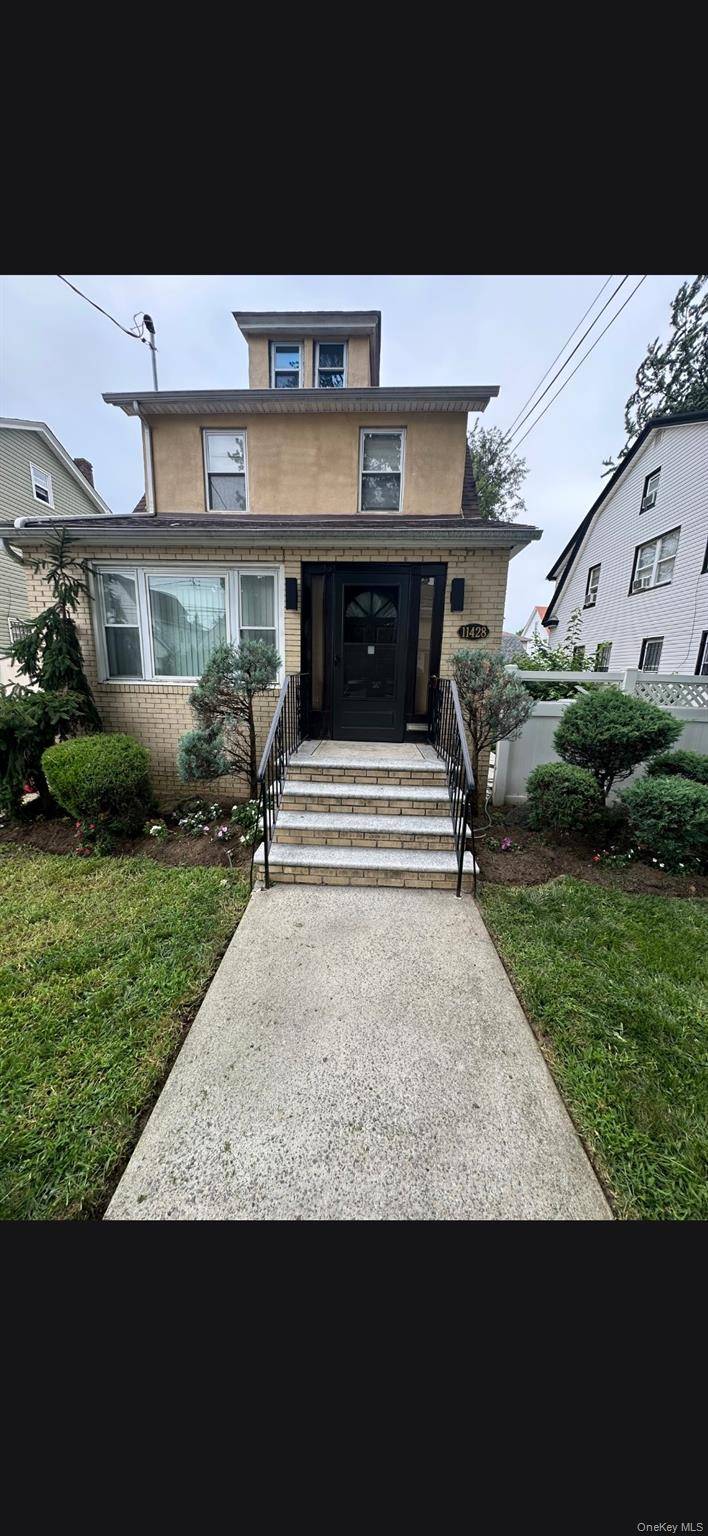 11428 175th ST, Saint Albans, NY 11434
