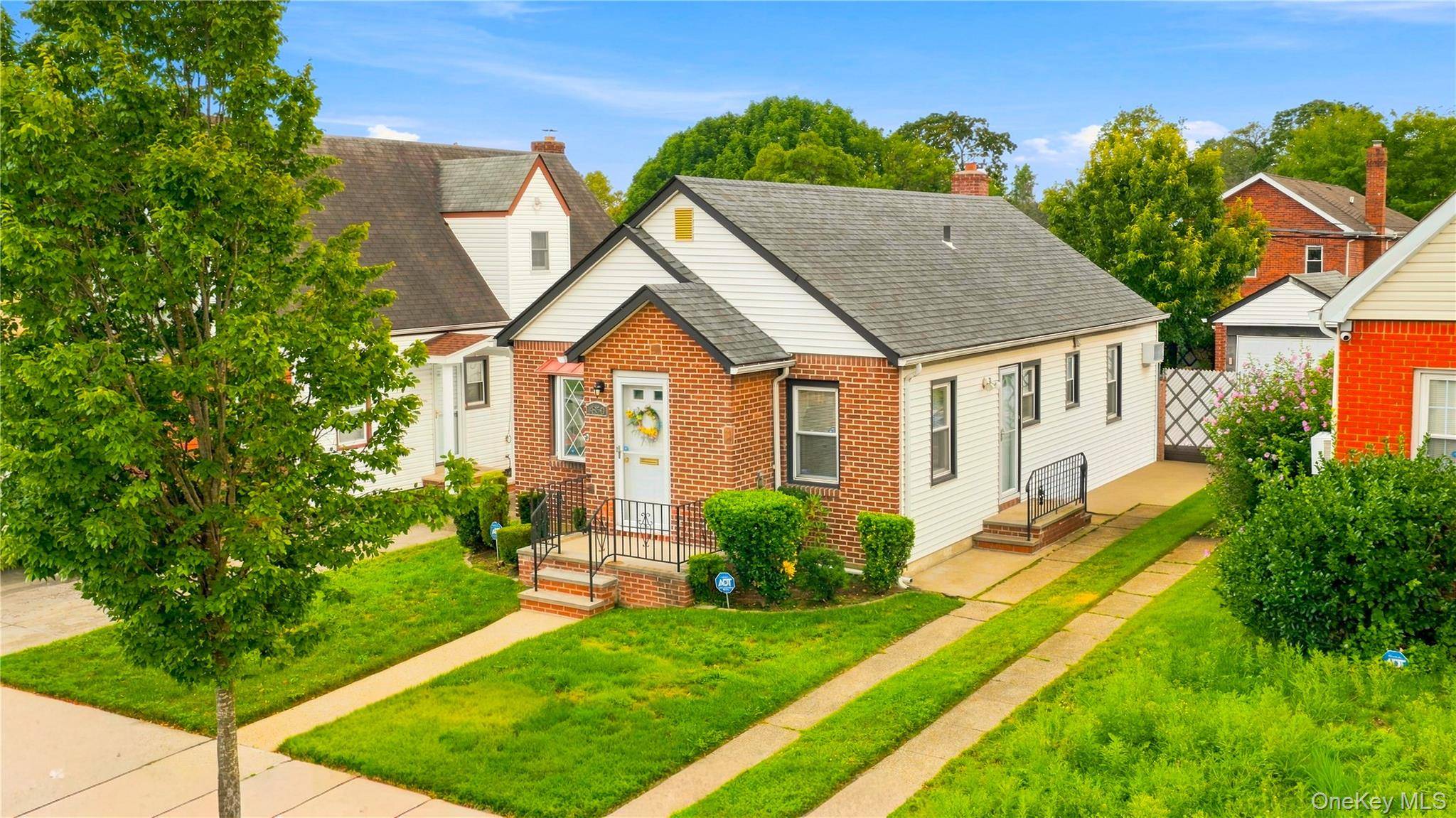 4850 188th ST, Fresh Meadows, NY 11365
