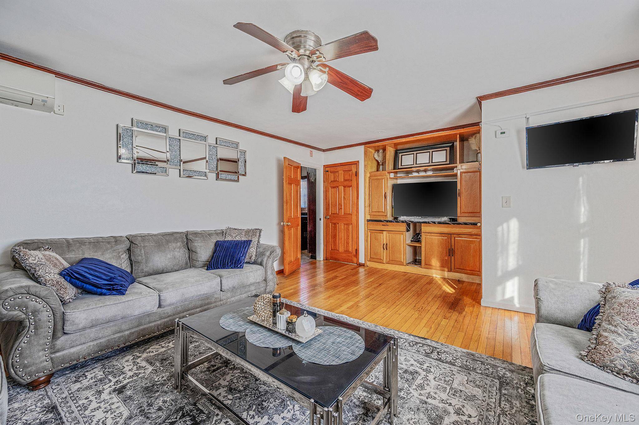 15007 85th DR, Briarwood, NY 11432