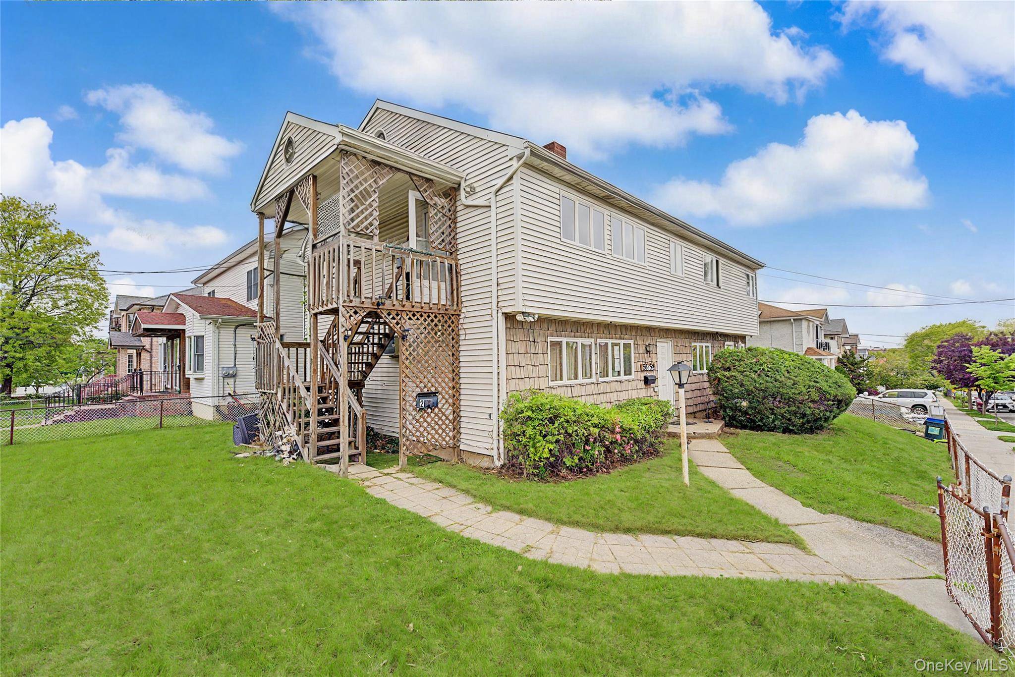 5854 256th ST, Little Neck, NY 11362