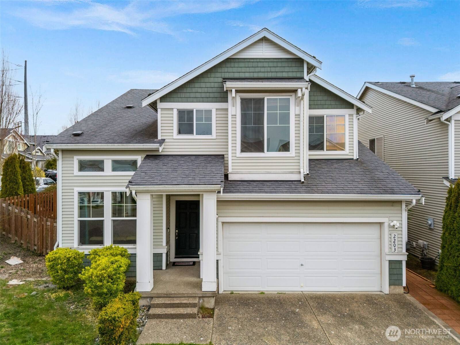 2203 164th AVE E, Lake Tapps, WA 98391