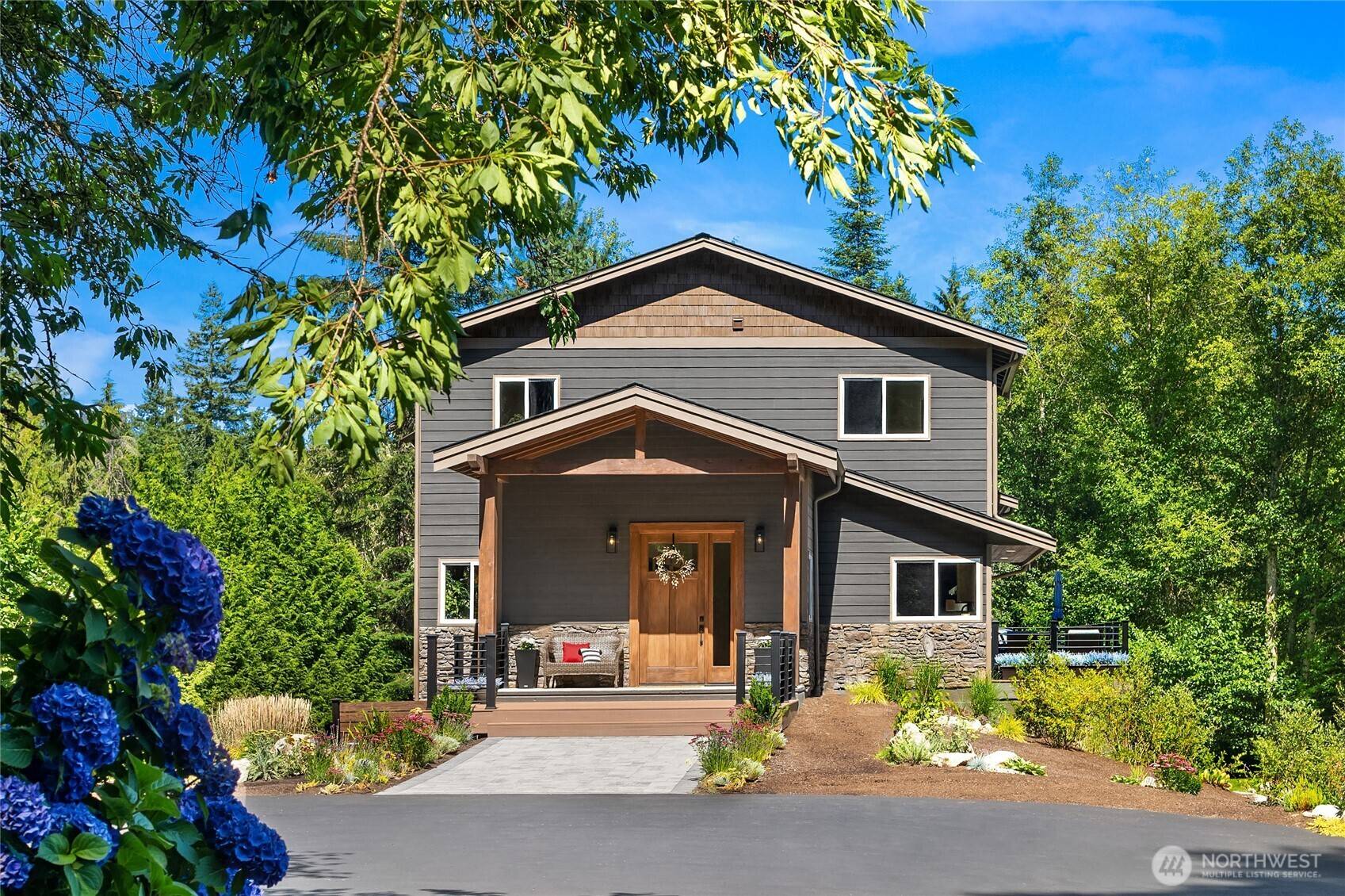 17420 174th AVE NE, Woodinville, WA 98072