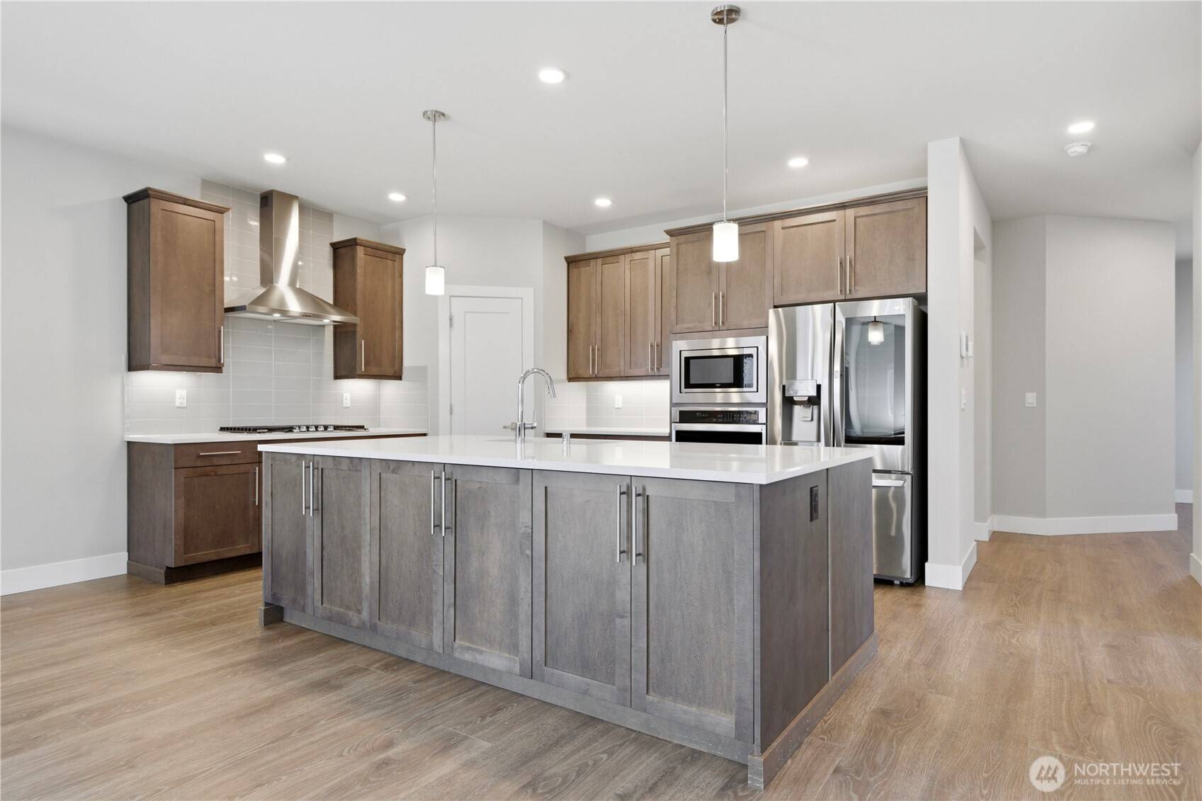6302 206th PL SW, Lynnwood, WA 98036