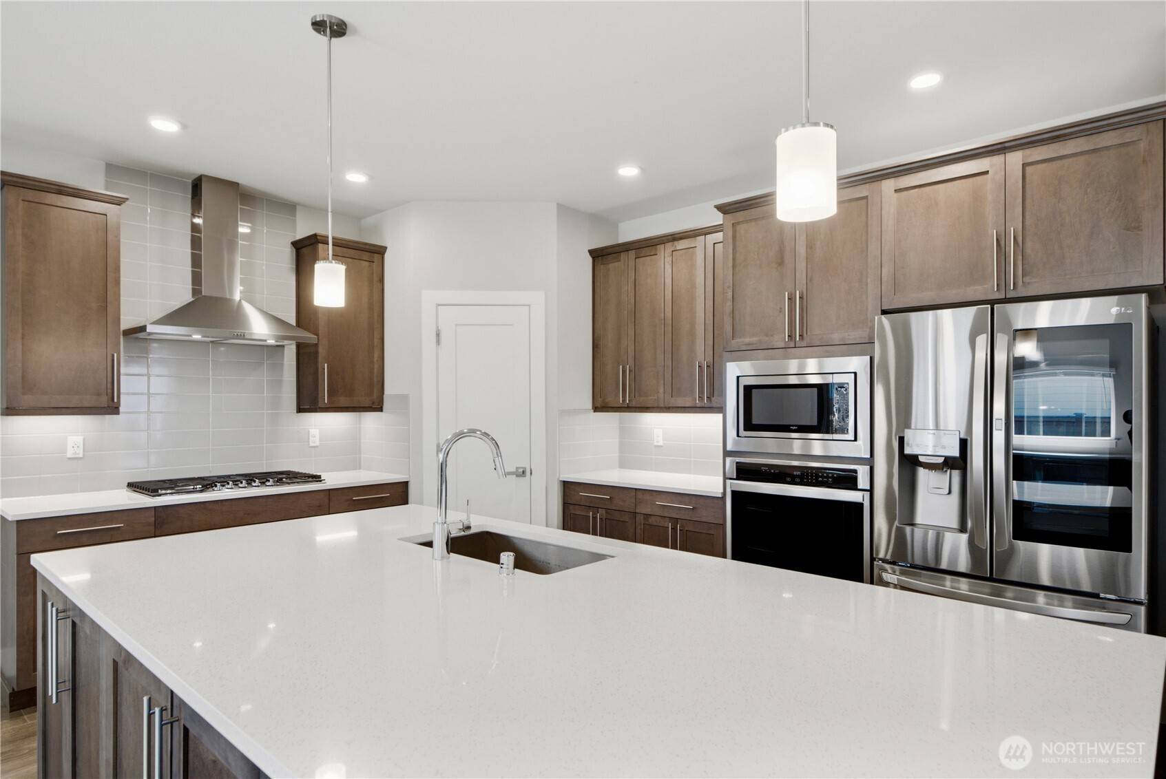 6302 206th PL SW, Lynnwood, WA 98036