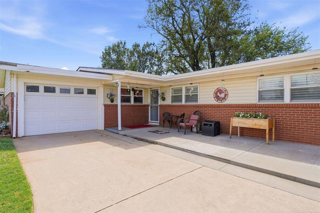 308 Suwannee RD, Burns Flat, OK 73647