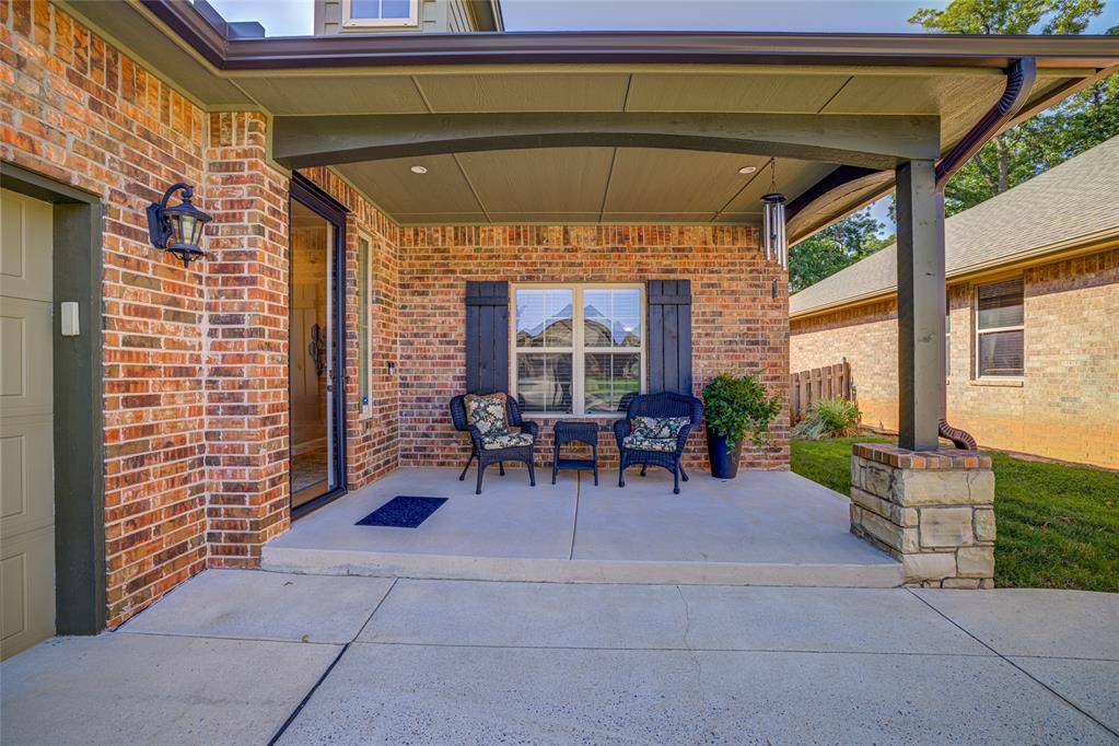2116 Turtle Creek DR, Norman, OK 73071
