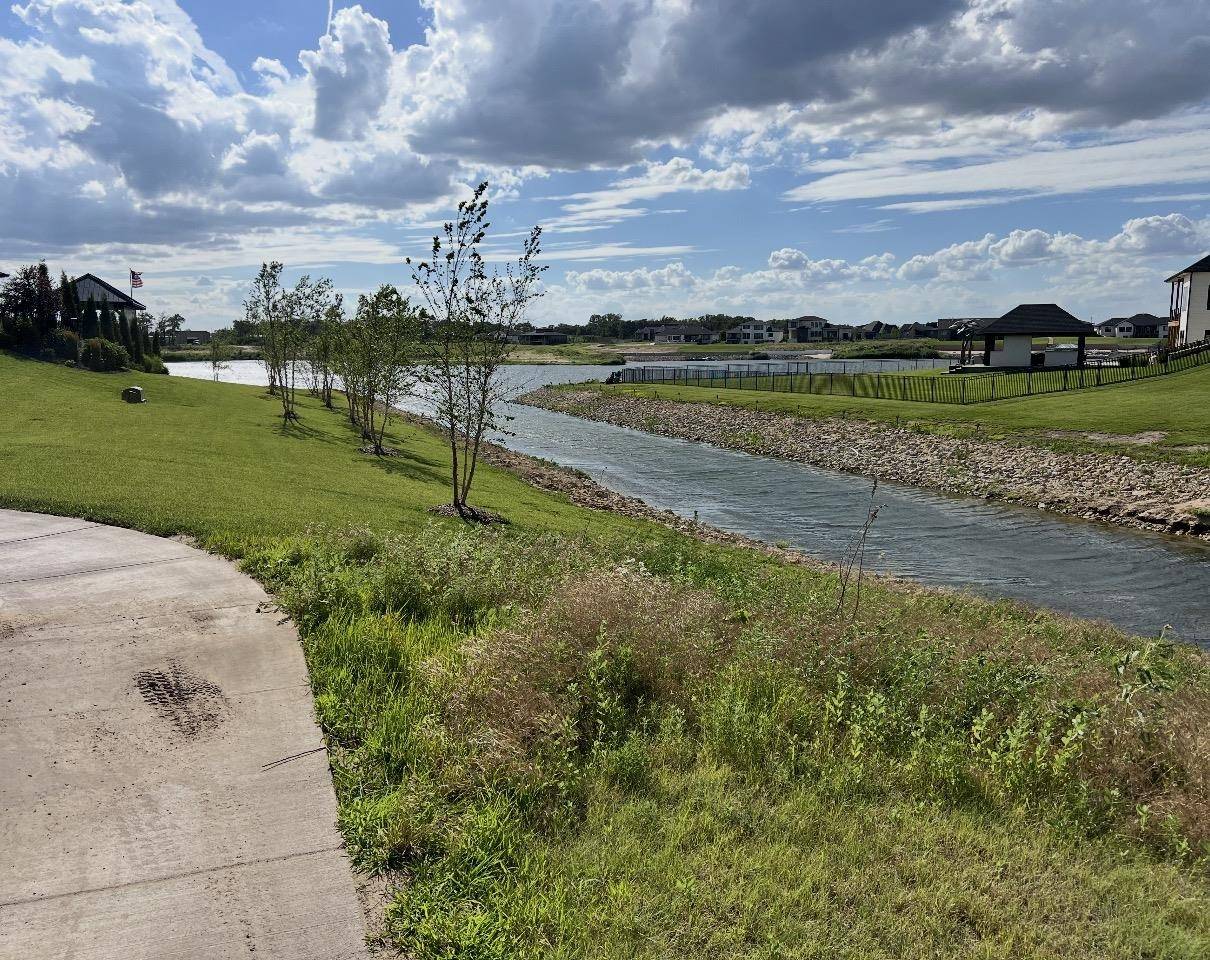 4524 W Shoreline, Wichita, KS 67205
