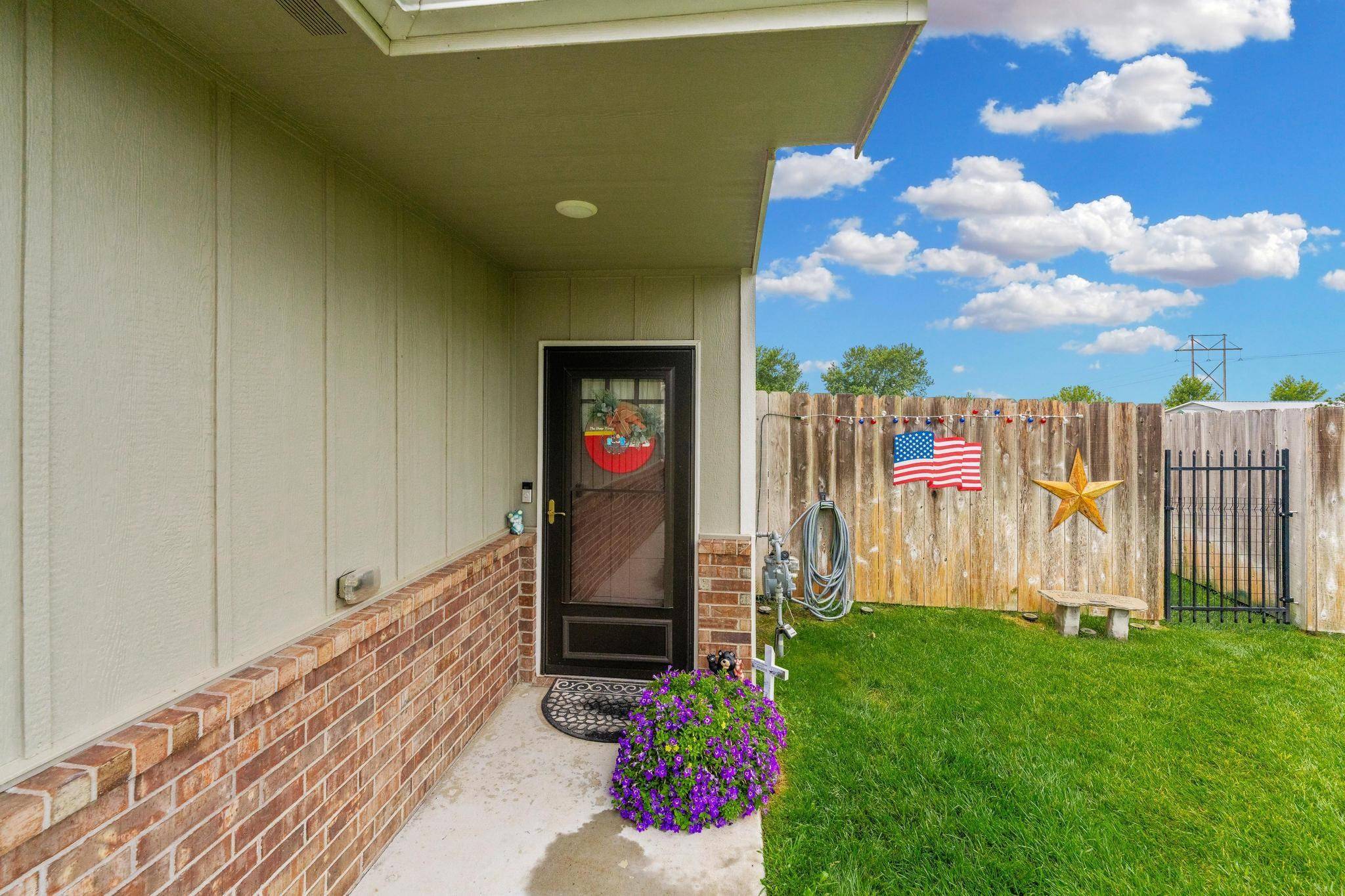 12148 W 33rd St N, Wichita, KS 67205